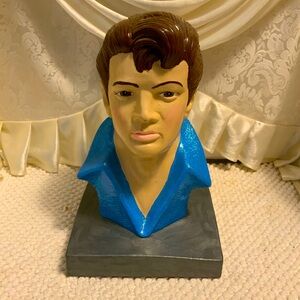 ELVIS PRESLEY VINTAGE BUST